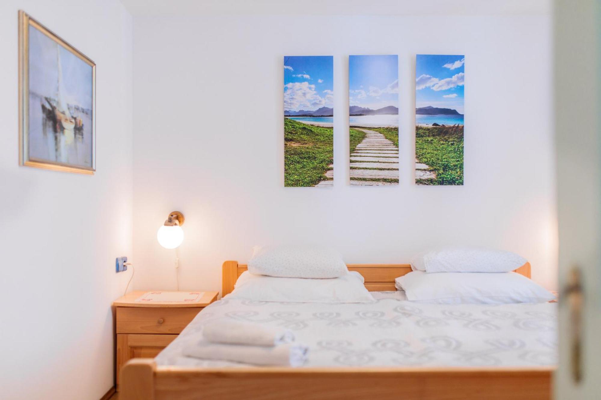 קרק Apartment Villa Marija, Pinezici מראה חיצוני תמונה