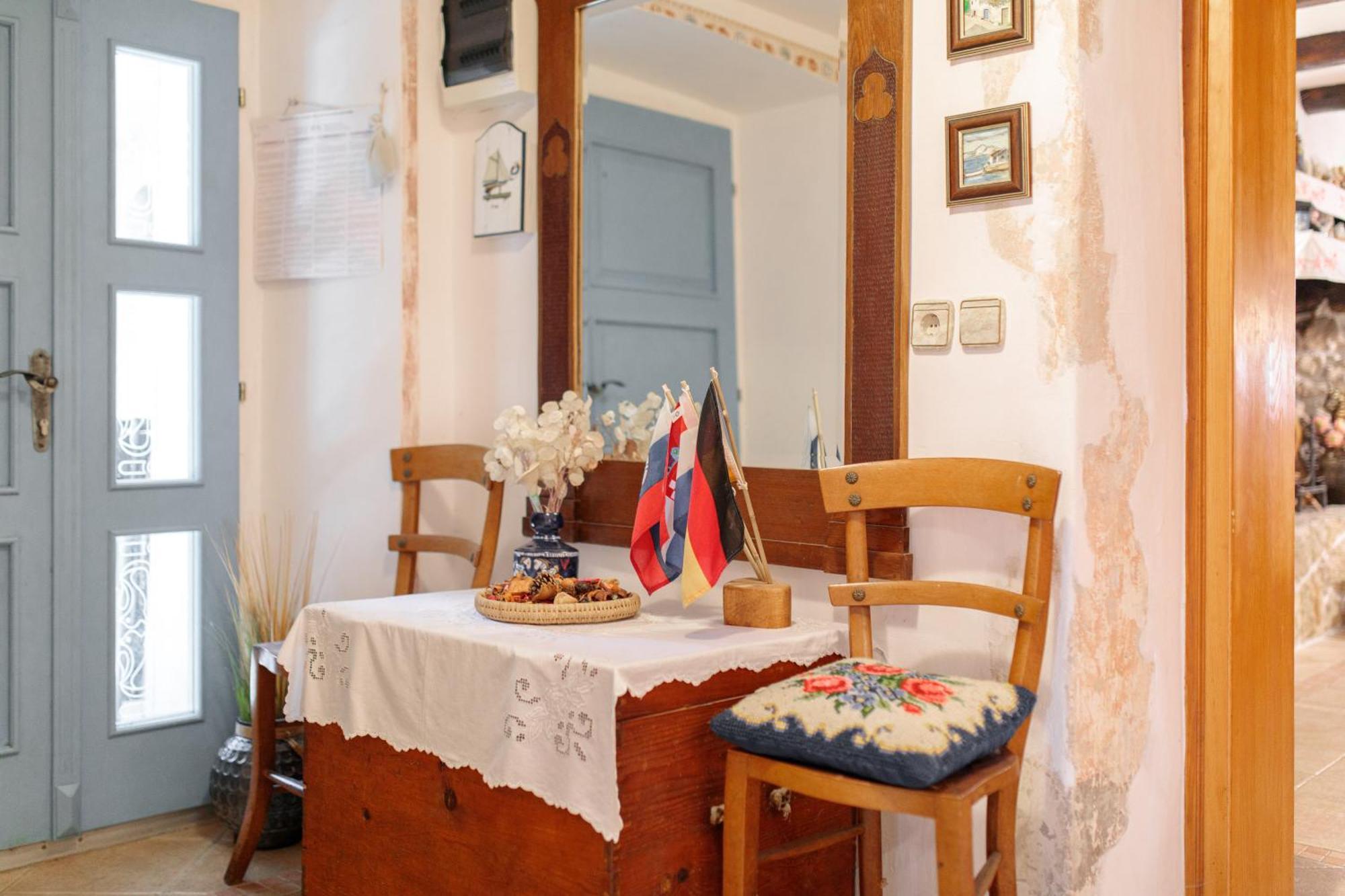 קרק Apartment Villa Marija, Pinezici מראה חיצוני תמונה